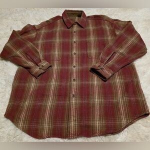 St. John's Bay Men's Red heavyweight flannel corduroy neck and wrist Sz. XL EUC